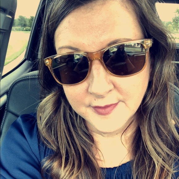 Meet your Posher, Charlotte - Picture 1 of 1